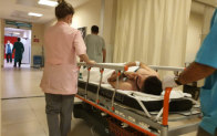 İnegöl’de bıçaklı kavga, yaralı otostopla acile geldi