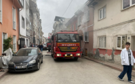 Bayram öncesi evleri yandı komşular teselli etti