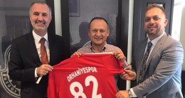 82 nolu formayı hediye etti