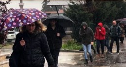 Bursa’da şiddetli yağmur hayatı olumsuz etkiledi