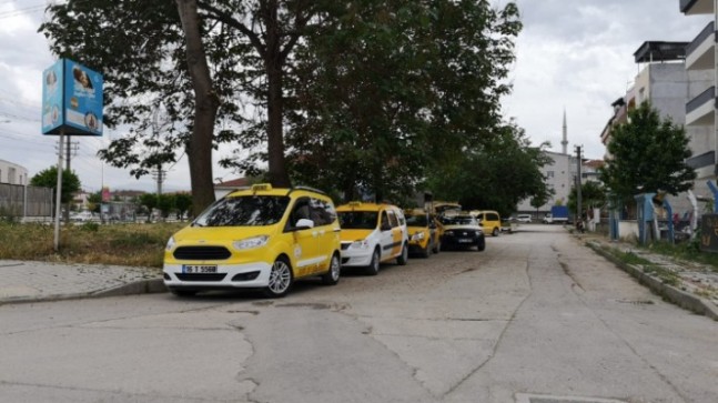 Taksiciler çözümü kendileri buldu