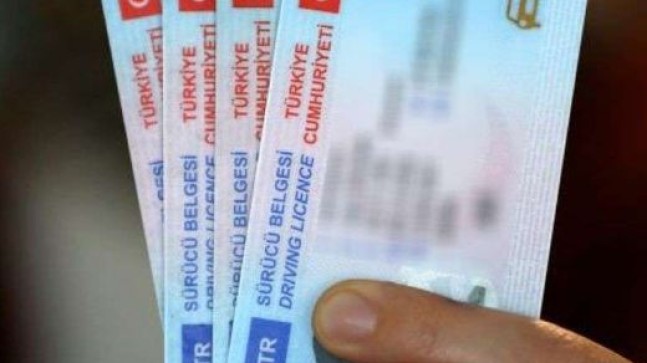 Ehliyetini yenilemeyenler dikkat! 12 bin lira cezası var