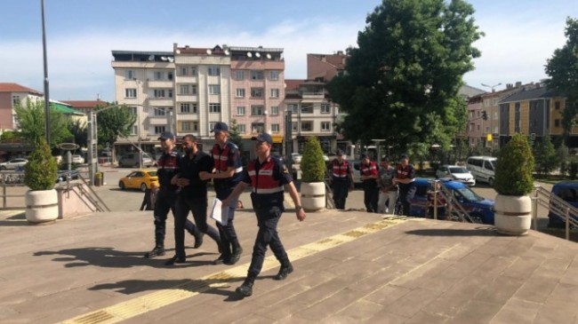 Arkadaşını 8 kurşunla yaraladı, tutuklandı