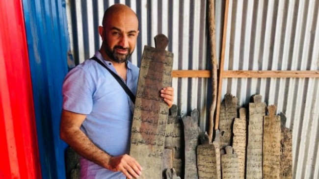 Okumak için Kur’an-ı Kerim bulamıyorlar