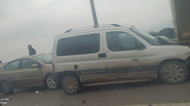 Hikmet Şahin Köprülü Kavşak’ta zincirleme kaza