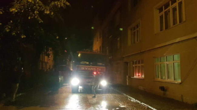 İnegöl’de alevler apartmanı sardı