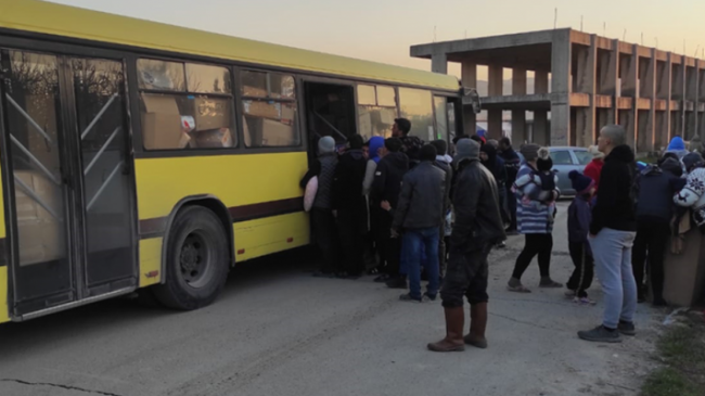 Sarı otobüslerle umuda yolculuk